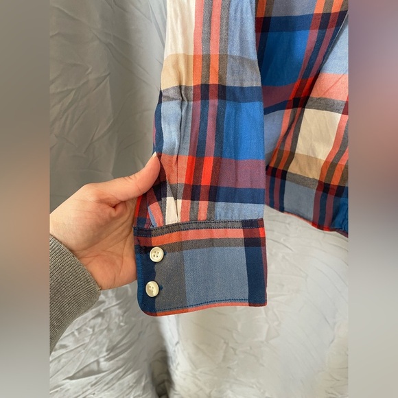 J.CREW perfect fit button down flannel small - Picture 4 of 5